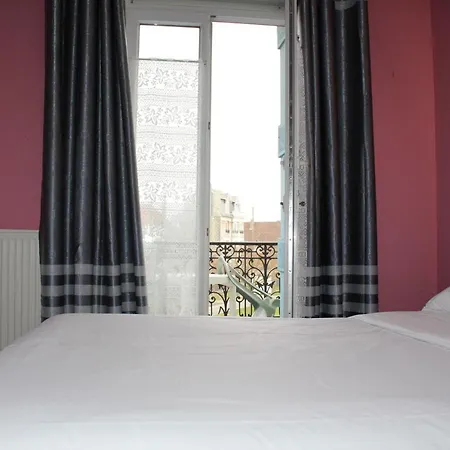 Le Voltaire Hotel